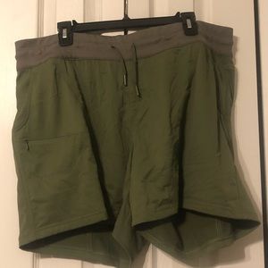 Brand new north face Aphrodite shorts